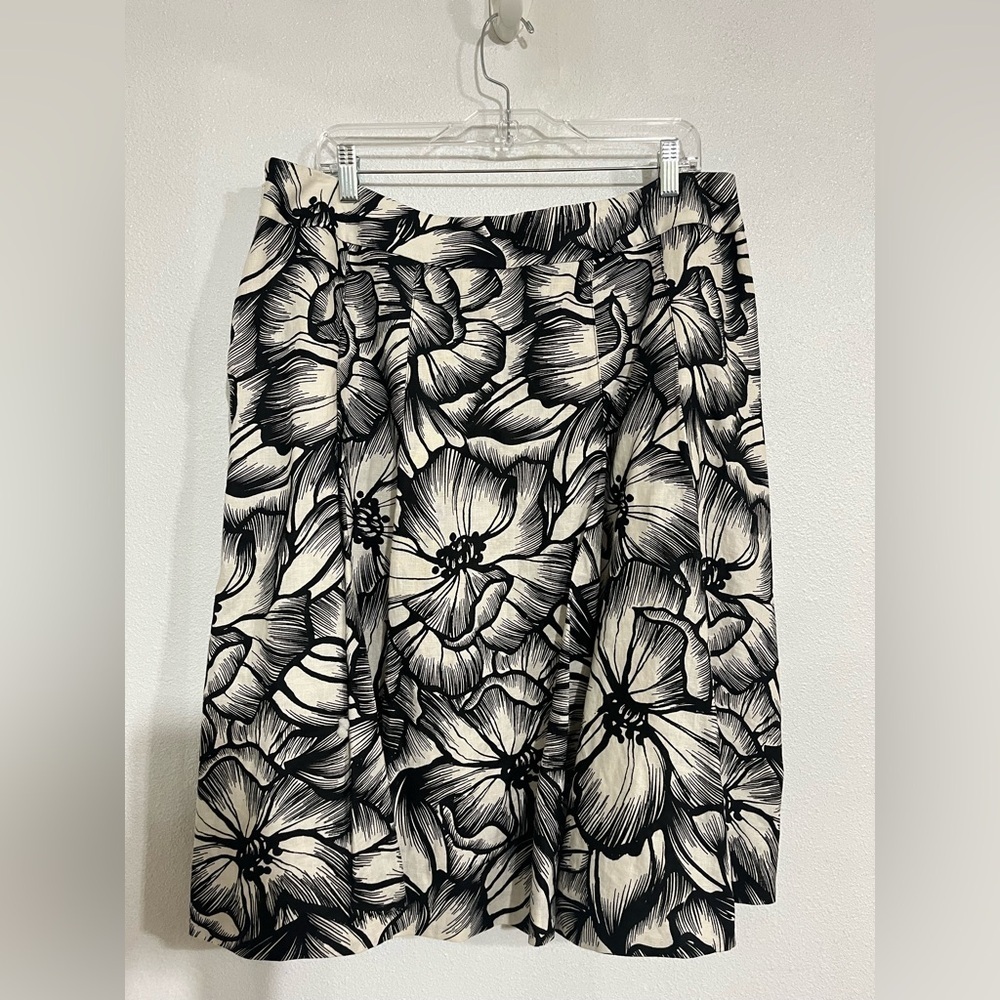 Style and company 100% linen, black and white a line plated skirt Sz 16 woman - Picture 4 of 5